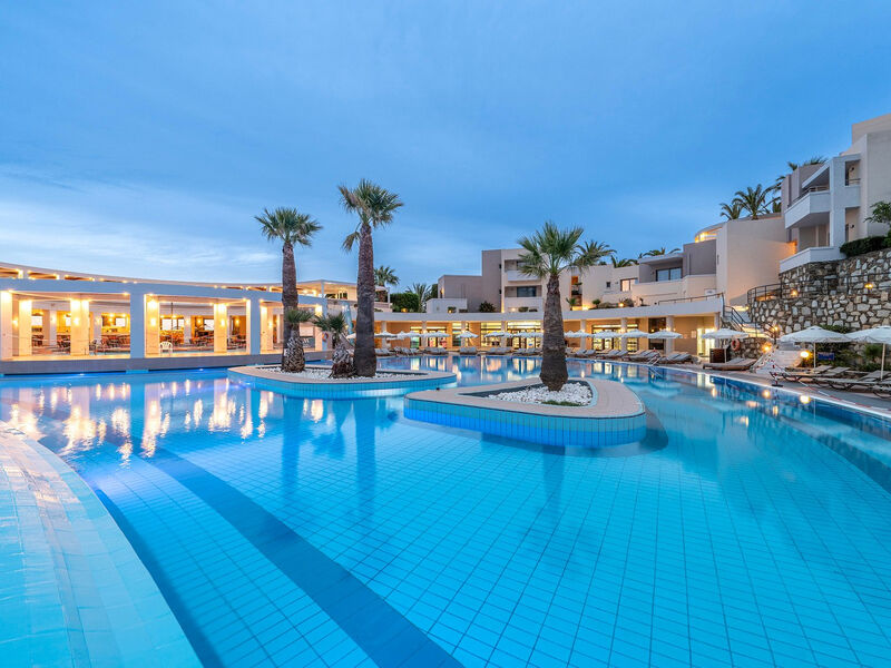 Athina Palace Resort 